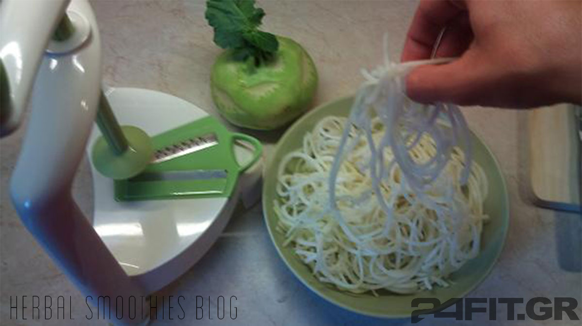 Μακαρονάδα από γογγύλι φτιαγμένη με το Lurch Spiralo