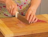 Πώς να κόψετε ένα φύλλο αλόης - Βήμα 4